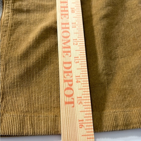 Jolt Golden Tan Corduroy Mini Skirt. Full Front Zip. Junior Size M - Picture 4 of 7
